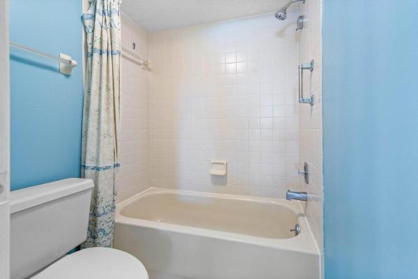 Briarwood At Eastpointe Country Club, 12830 Briarlake Dr #202, Palm Beach Gardens, Florida 33418, image 2