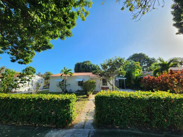 Parker Estates, 836 Glenridge Dr, West Palm Beach, Florida 33405, image 1