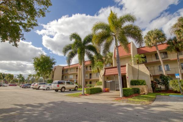 Luxemburg Court At The Fountains Country Club, 4471 Luxemburg Ct #302, Lake Worth, Florida 33467, image 1