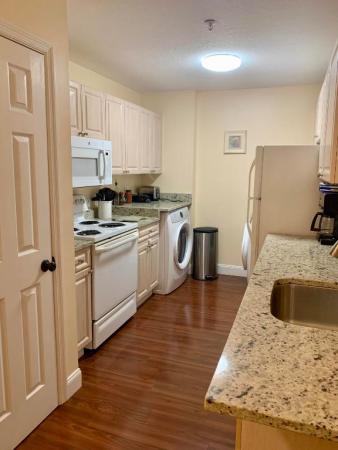 Arissa Place, 2080 Greenview Shores Blvd #403, Wellington, Florida 33414, image 2