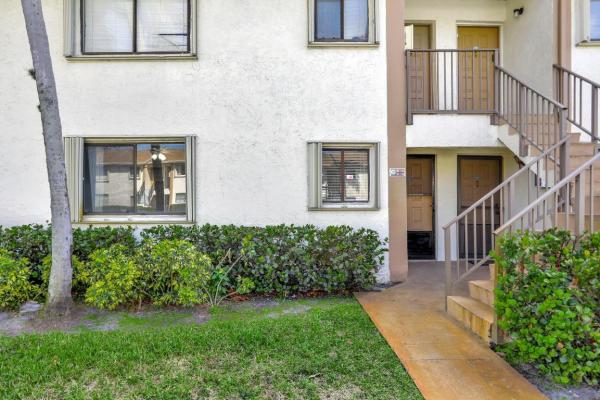 Malibu Club, 152 NW 60th Ave #5-3, Margate, Florida 33063, image 1