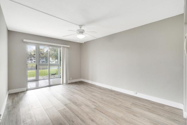 Oakridge, 1019 Oakridge A, Deerfield Beach, Florida 33442, image 2