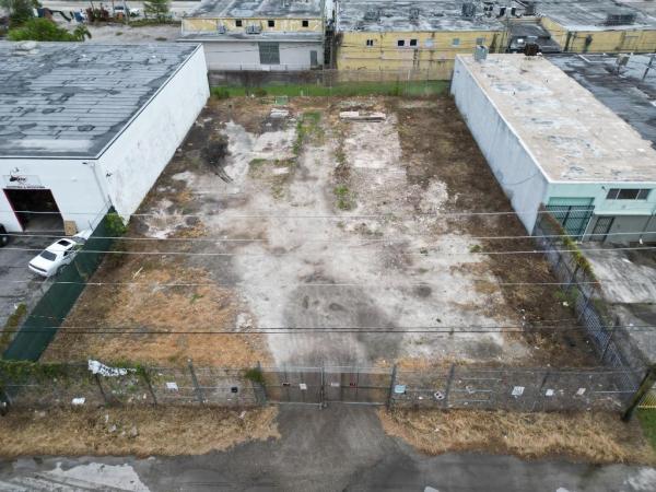 7401 NE 1st Pl PLACE, Miami, Florida 33138, image 1