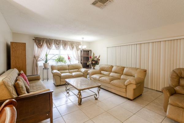 Lucerne Lakes South, 4353 Lisa Dr, Lake Worth Beach, Florida 33467, image 1