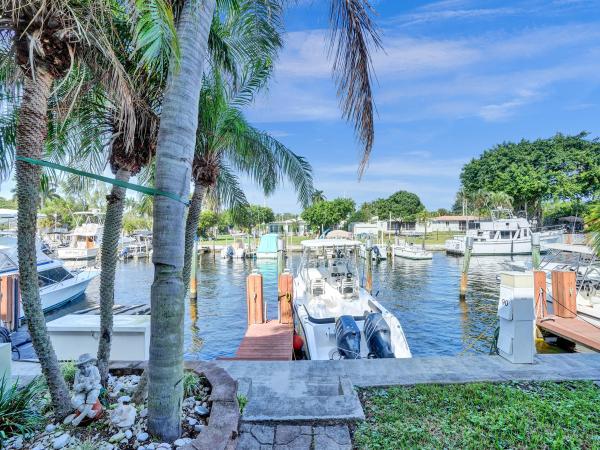 Sun Harbour Townhomes, 2785 NE 15th St, Pompano Beach, Florida 33062, image 1