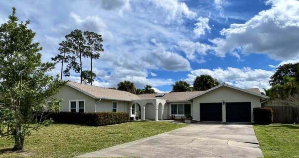 Pinewood East 2 Of Wellington, 12192 Branding Iron Ct, Wellington, Florida 33414, image 1