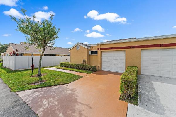 Villas On The Green, 4581 Grand Cypress Rd #27, West Palm Beach, Florida 33417, image 1