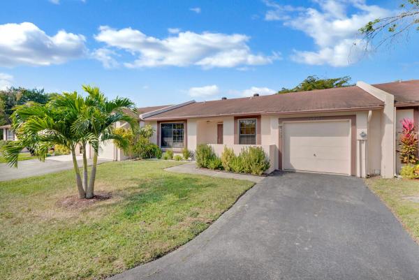 Carrotwood At Las Verdes, 15931 Carrotwood Cir, Delray Beach, Florida 33484, image 1