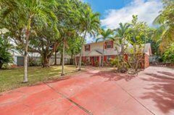 Lake Park Residential, 826 Poplar Dr, Lake Park, Florida 33403, image 1