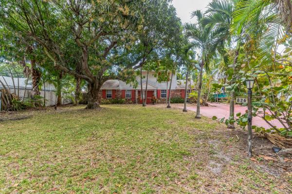Lake Park Residential, 826 Poplar Dr, Lake Park, Florida 33403, image 2