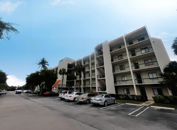 The Senate, 3000 Presidential Way #402, West Palm Beach, Florida 33401, image 1