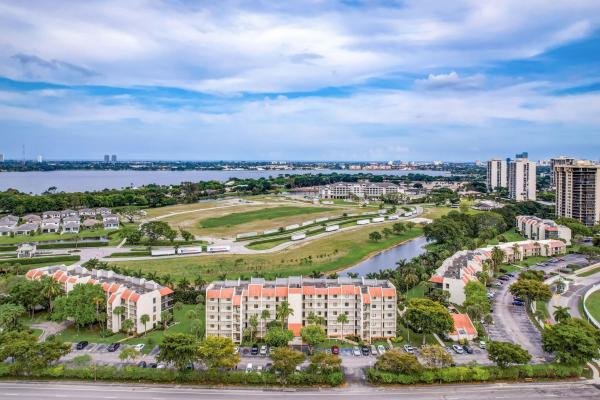 The Senate, 3000 Presidential Way #402, West Palm Beach, Florida 33401, image 1