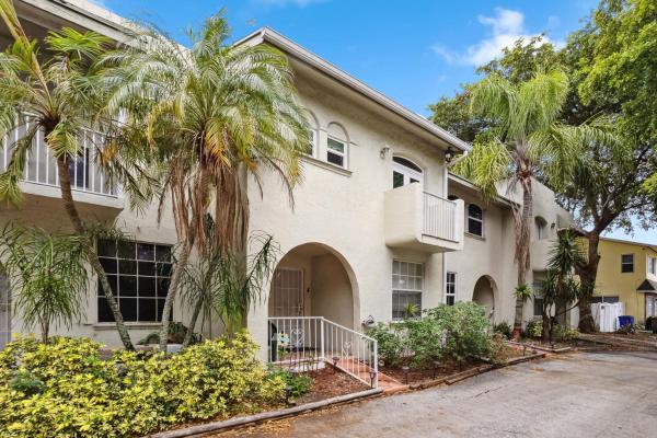 Les Pergolas Townhomes, 4161 NW 9th Ave #4, Deerfield Beach, Florida 33064, image 1