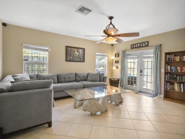 Lake Boynton Estates, 812 W Ocean Ave, Boynton Beach, Florida 33426, image 2