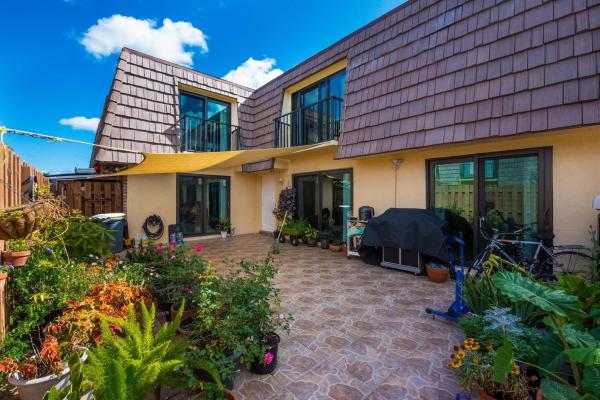 Springdale, 961 Springdale Cir, Palm Springs, Florida 33461, image 1