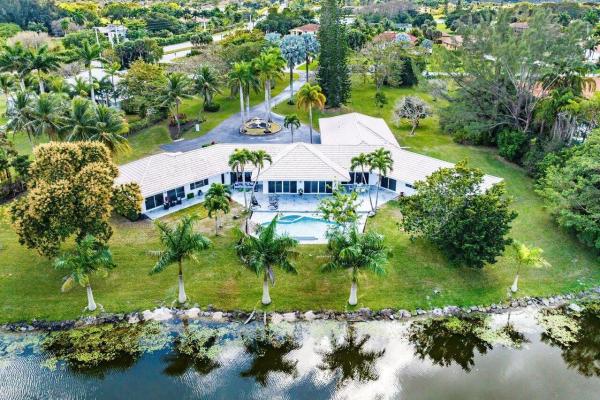 Lexington Of Sherbrooke, 6975 N Calumet Cir, Lake Worth Beach, Florida 33467, image 1