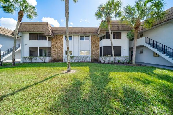 Crescent Cove, 8410 W Sample Rd #212, Coral Springs, Florida 33065, image 1