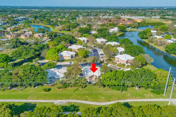 Stamford At The Villages Of Palm Beach Lakes, 3134 Kingston Ct, West Palm Beach, Florida 33409, image 2