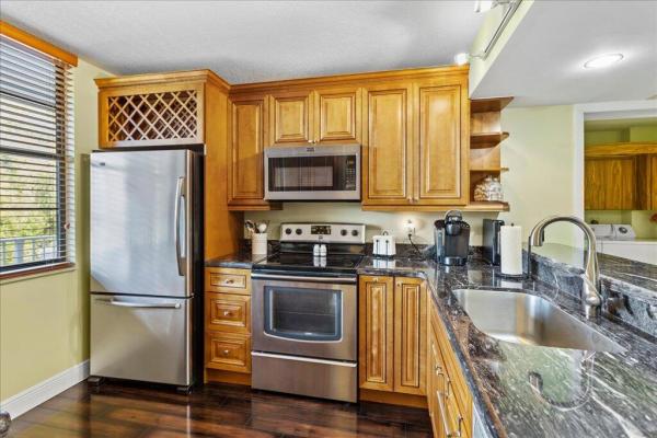 Whitehall Of Pine Island Ridge, 1530 Whitehall Dr #304, Davie, Florida 33324, image 1