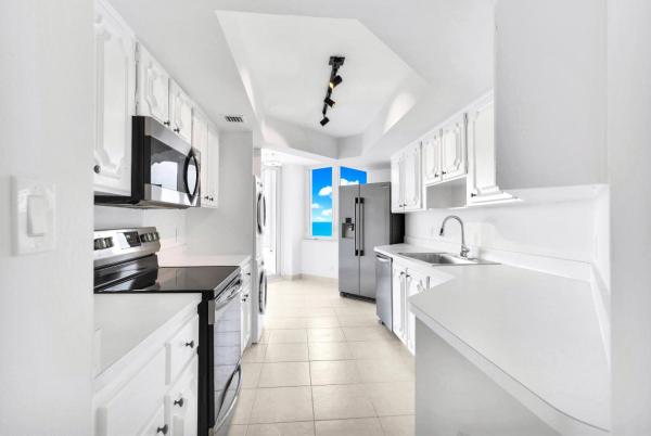 Chalfonte, 550 S Ocean Blvd #1506, Boca Raton, Florida 33432, image 2