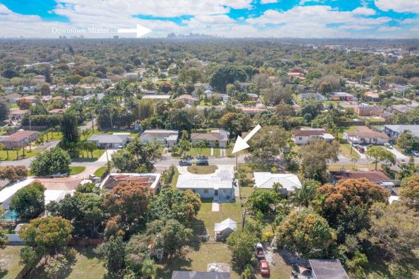 Biscayne Gardens, 331 NW 145th St, Golden Glades, Florida 33168, image 1