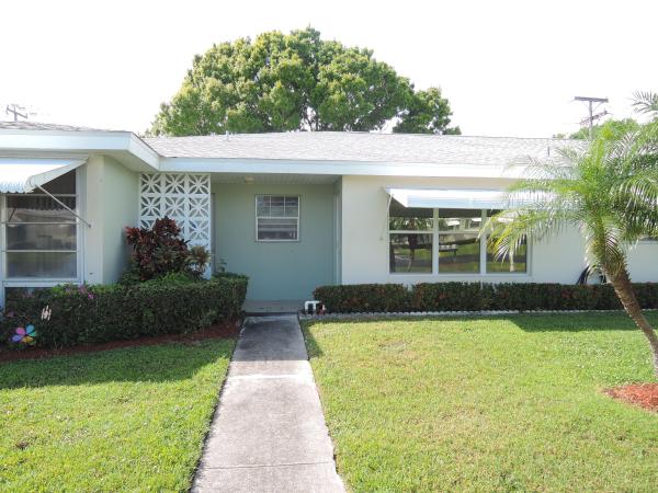 High Point Of Fort Pierce, 113 Lakes End Dr #Apt B (E), Fort Pierce, Florida 34982, image 1