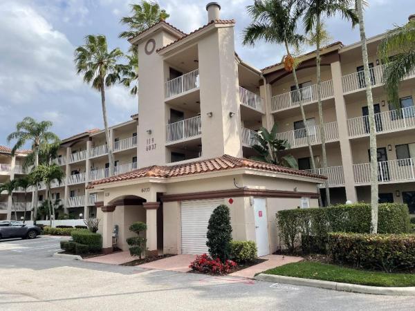 Huntington Pointe, 6037 Pointe Regal Cir #205, Delray Beach, Florida 33484, image 1