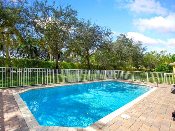 The Estates At Baywinds, 9570 Lantern Bay Cir, West Palm Beach, Florida 33411, image 1
