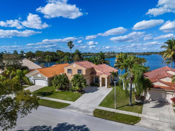 Brittany At Silver Lakes, 17481 NW 12th St, Pembroke Pines, Florida 33029, image 1