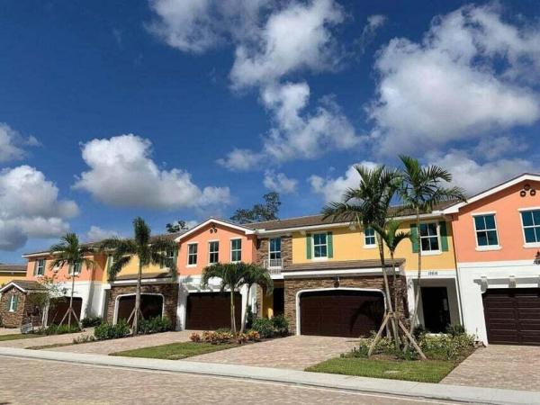 Trevi Isle, 12820 Trevi Isle Dr, Palm Beach Gardens, Florida 33418, image 1
