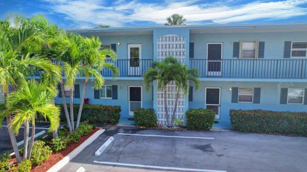 Ken Lee Gardens, 1432 S Lakeside Dr #9, Lake Worth Beach, Florida 33460, image 1