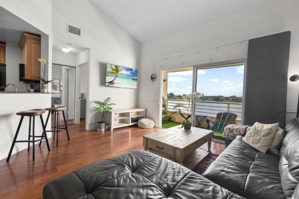 Summer Lake, 3449 NW 44th St #203, Oakland Park, Florida 33309, image 1