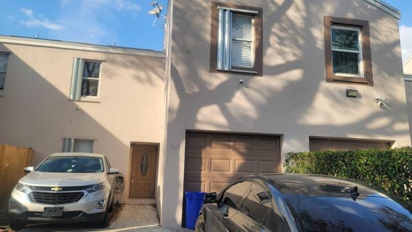 Pine Glen At Abbey Park, 5117 Pine Abbey Dr, West Palm Beach, Florida 33415, image 1