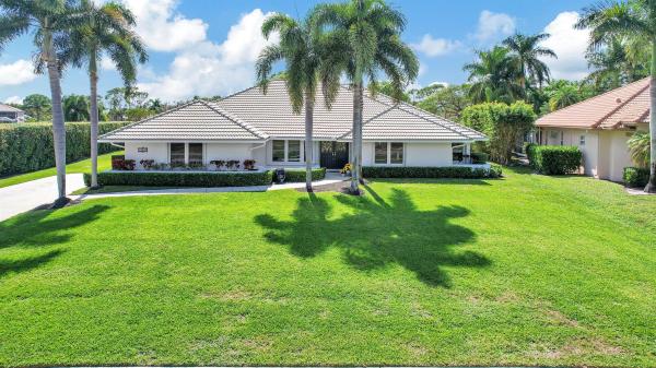 Meadow Wood Of The Landings At Wellington, 15840 Meadow Wood Dr, Wellington, Florida 33414, image 1