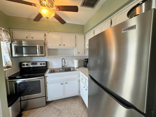 Venetian Park Gardens, 2111 NE 42nd Ct #201W, Lighthouse Point, Florida 33064, image 1