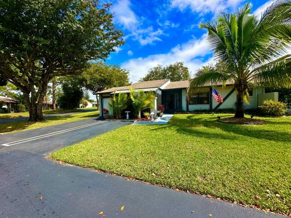 Indian Trail Villas, 6 Seneca Ct, Royal Palm Beach, Florida 33411, image 1
