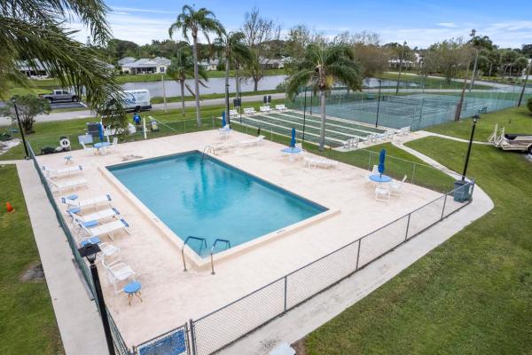 The Grove, 504 Ponderosa Dr #31, Fort Pierce, Florida 34982, image 3