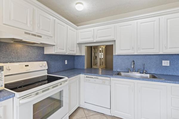 The Grove, 504 Ponderosa Dr #31, Fort Pierce, Florida 34982, image 1