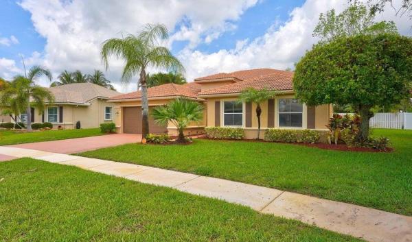 Oakmont Village, 5429 Oakmont Village Cir, Lake Worth Beach, Florida 33463, image 1