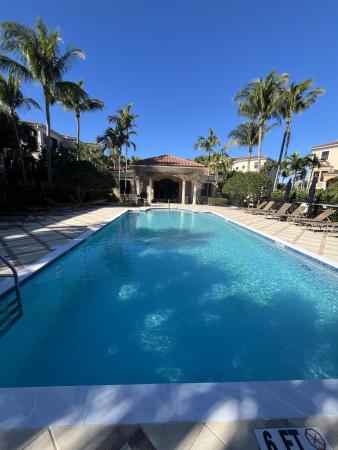 Casa Del Sol Of Tequesta, 204 Del Sol Cir, Tequesta, Florida 33469, image 1