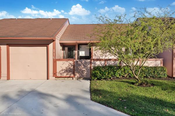 Boynton Lakes 3, 116 Mayfair Ln, Boynton Beach, Florida 33426, image 2