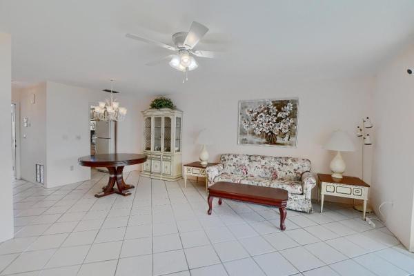 Boca Granada Centro, 2601 S Ocean Blvd #10, Boca Raton, Florida 33432, image 1