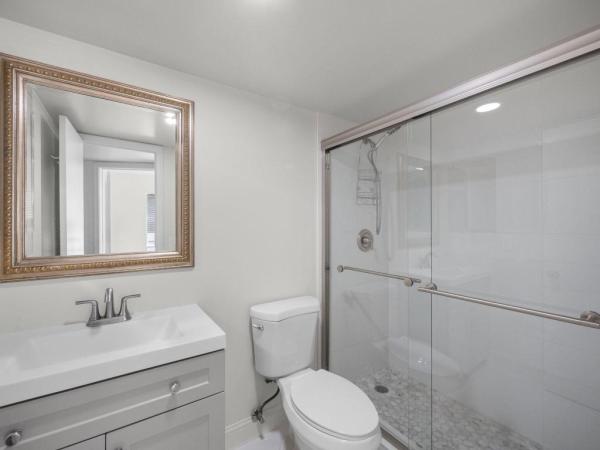 Georgetown, 1630 Embassy Dr #212, West Palm Beach, Florida 33401, image 2