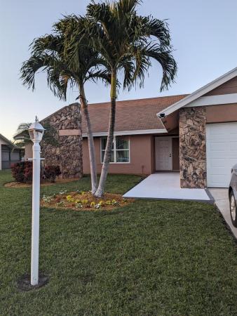 Lakes Of Lantana, 8289 Waccamaw Ln, Lake Worth Beach, Florida 33467, image 1