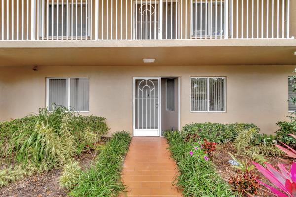 Regal Shores South At Coral Lakes, 5876 Regal Glen Dr #101, Boynton Beach, Florida 33437, image 1