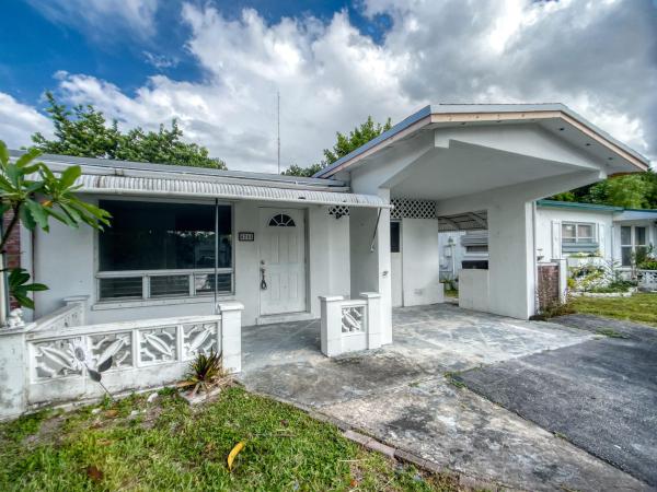 Oakland Estates, 4245 NW 52nd Ave, Lauderdale Lakes, Florida 33319, image 1
