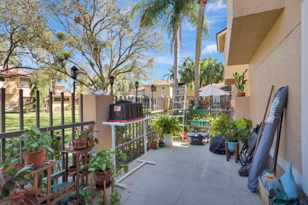 Prestwick Chase, 368 Prestwick Cir #1, Palm Beach Gardens, Florida 33418, image 2