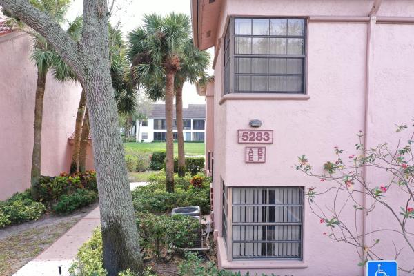 Bellavista Village, 5283 Europa Dr #F, Boynton Beach, Florida 33437, image 3