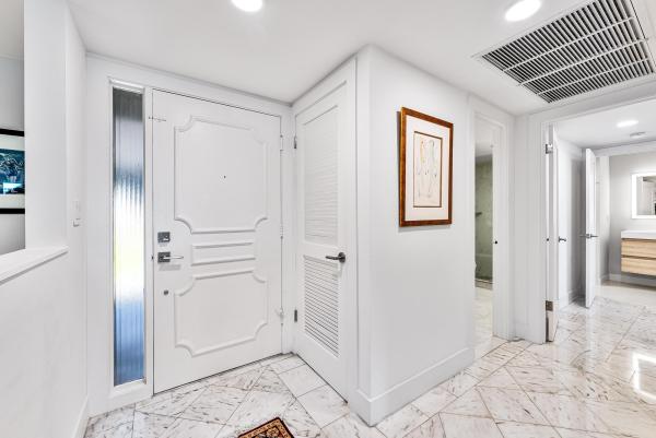 Chateau Chantilly Of Ibis Isle, 2185 Ibis Isle Rd #11, Palm Beach, Florida 33480, image 1