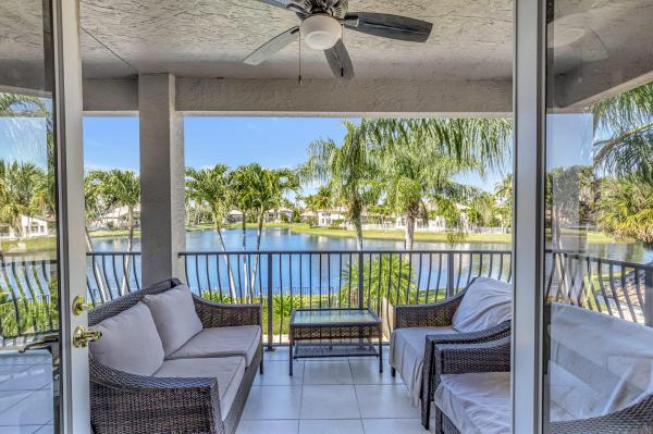 Saturnia Isles, 9527 Barletta Winds Pt, Delray Beach, Florida 33446, image 2